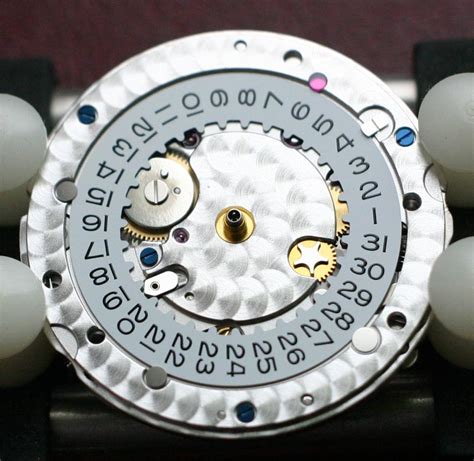 rolex 3130 vs 3135 measures|rolex submariner side view.